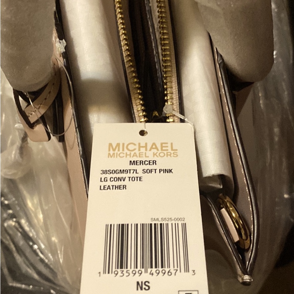 BRAND NEW MICHAEL KORS BAG